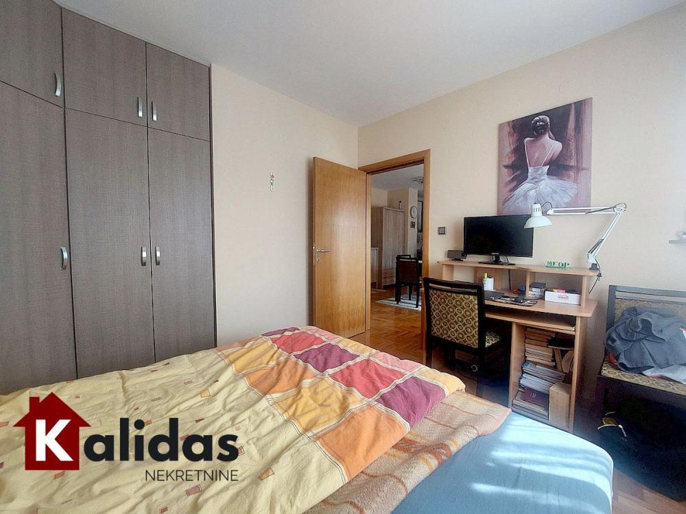 Slika 11 - Stan,NOVI SAD,PODBARA,kv: 43, € 141700, ID: 1008745