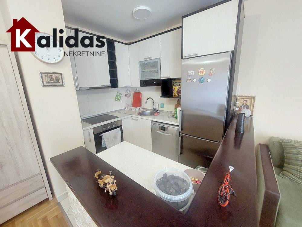Slika 7 - Stan,NOVI SAD,PODBARA,kv: 43, € 141700, ID: 1008745