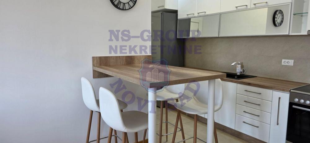 Slika 0 - Trosoban, 62m2, Kej žrtava racije Novi Sad, sa terasom, ima lift