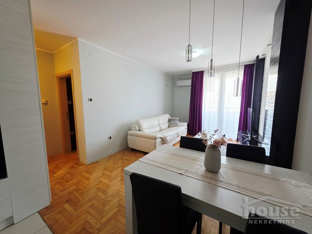 Slika 6 - Stan,NOVI SAD,BULEVAR EVROPE,kv: 42.00, € 140000, ID: 1065485