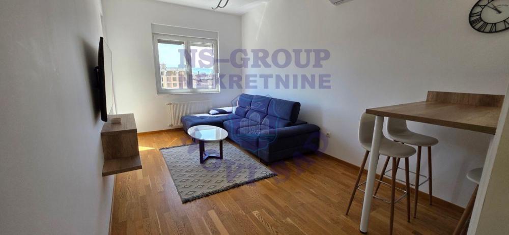 Slika 7 - Trosoban, 62m2, Podbara Novi Sad, sa terasom, ima lift