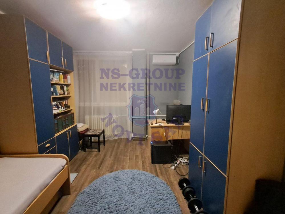 Slika 6 - Trosoban, 81m2, Liman 1 Novi Sad, sa terasom, ima lift