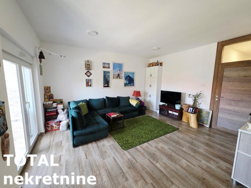 Slika 3 - Stan,NOVI SAD,KLISA,kv: 70.00, € 150000, ID: 1102569