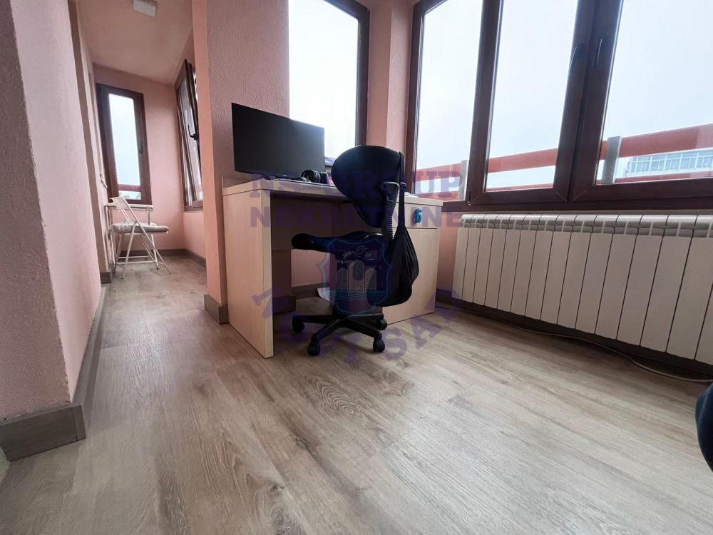Slika 9 - Odličan dvosoban stan na Bulevaru!