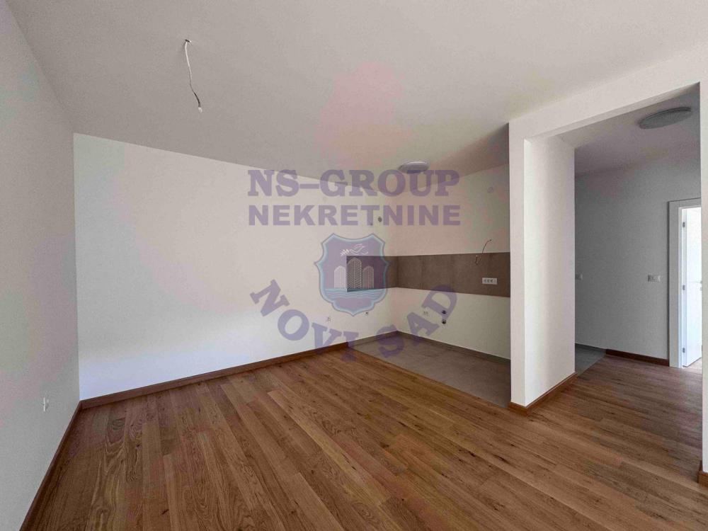 Slika 3 - Trosoban, 63m2, Telep Novi Sad, sa terasom, ima lift