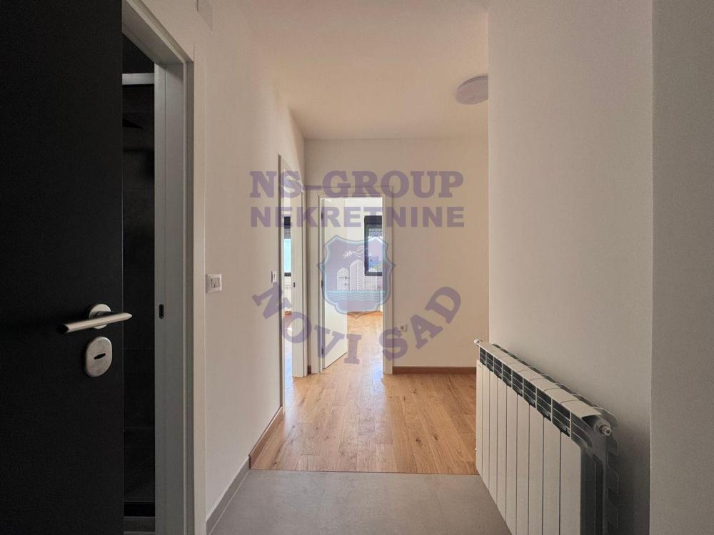 Slika 6 - Trosoban, 63m2, Telep Novi Sad, sa terasom, ima lift