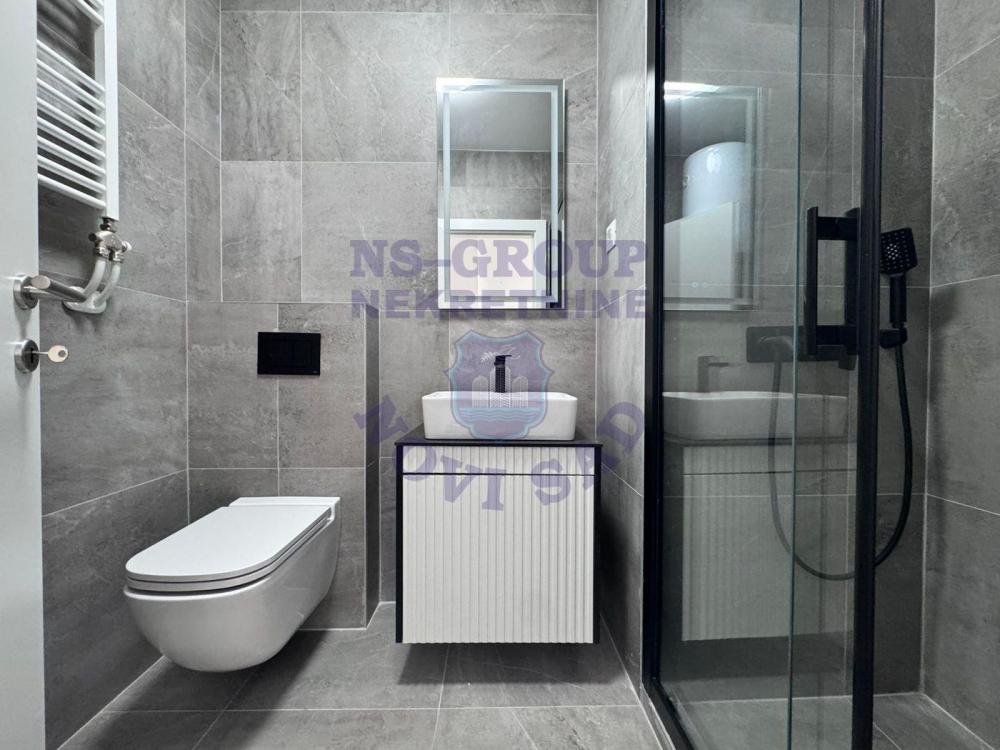 Slika 10 - Trosoban, 63m2, Telep Novi Sad, sa terasom, ima lift