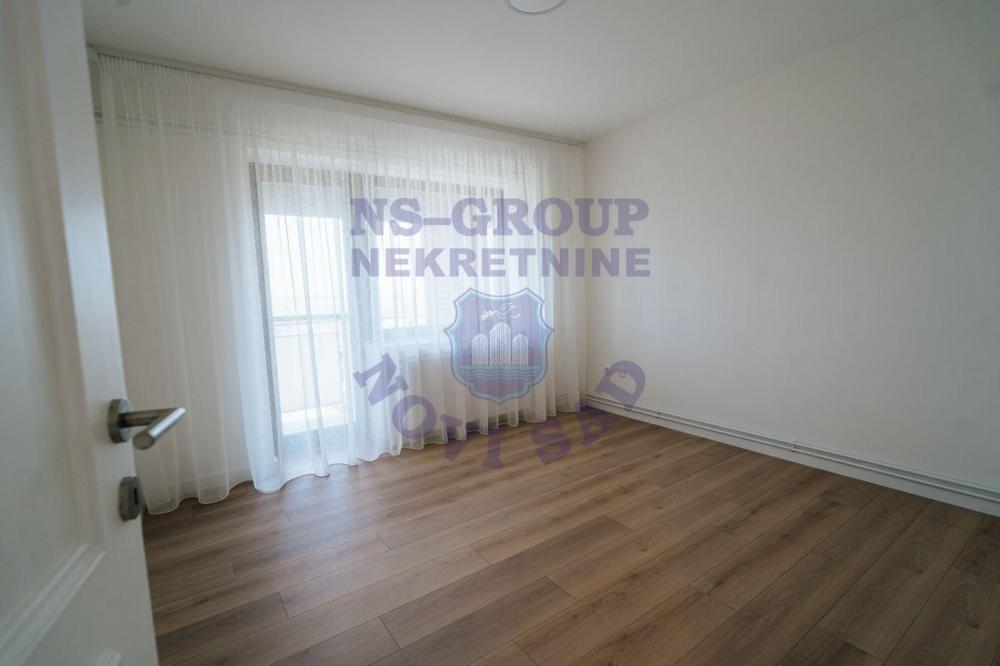 Glavna slika -Trosoban, 74m2, Petrovaradin Novi Sad, sa terasom