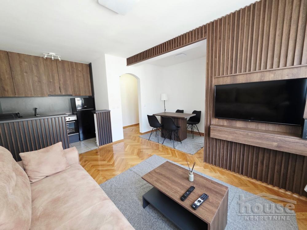 Slika 2 - Stan,NOVI SAD,BULEVAR,kv: 41.00, € 155500, ID: 1065647