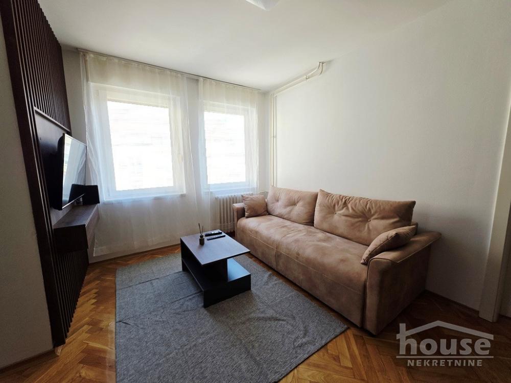 Slika 1 - Stan,NOVI SAD,BULEVAR,kv: 41.00, € 155500, ID: 1065647