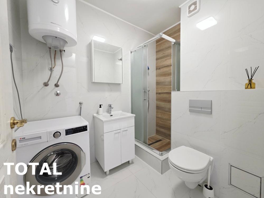 Slika 9 - Stan,NOVI SAD,BULEVAR,kv: 41.00, € 155500, ID: 1102495