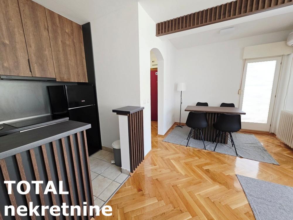 Slika 2 - Stan,NOVI SAD,BULEVAR,kv: 41.00, € 155500, ID: 1102495