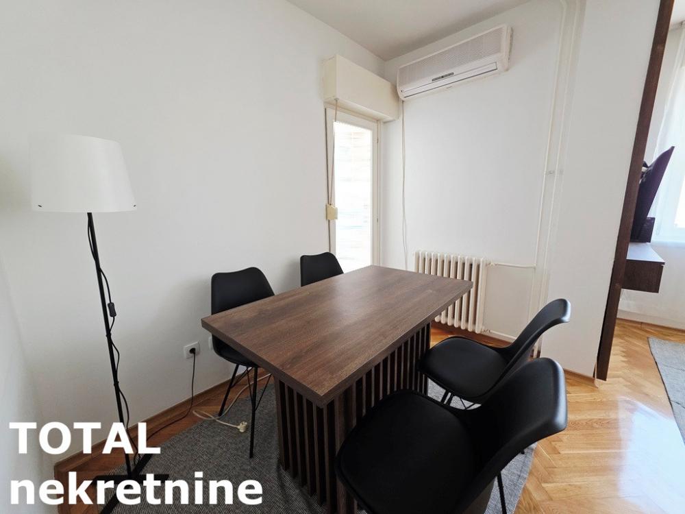 Slika 4 - Stan,NOVI SAD,BULEVAR,kv: 41.00, € 155500, ID: 1102495