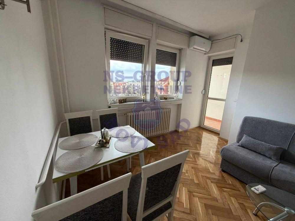 Slika 5 - Jednoiposoban stan- Bulevar patrijarha Pavla!