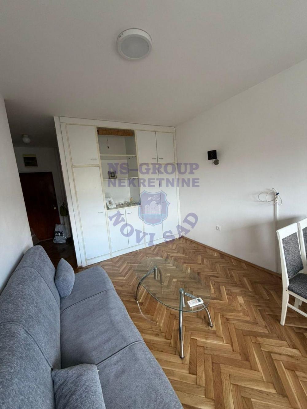 Slika 6 - Jednoiposoban stan- Bulevar patrijarha Pavla!