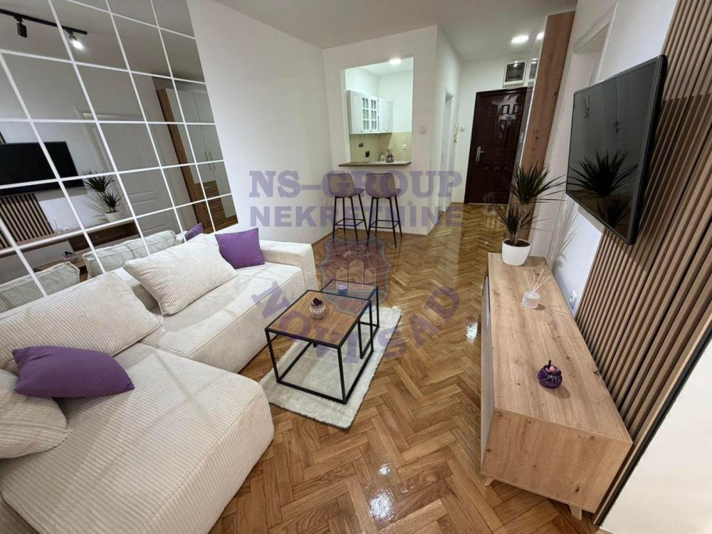 Slika 1 - Kompletno namešten, jednoiposoban stan na TOP lokaciji