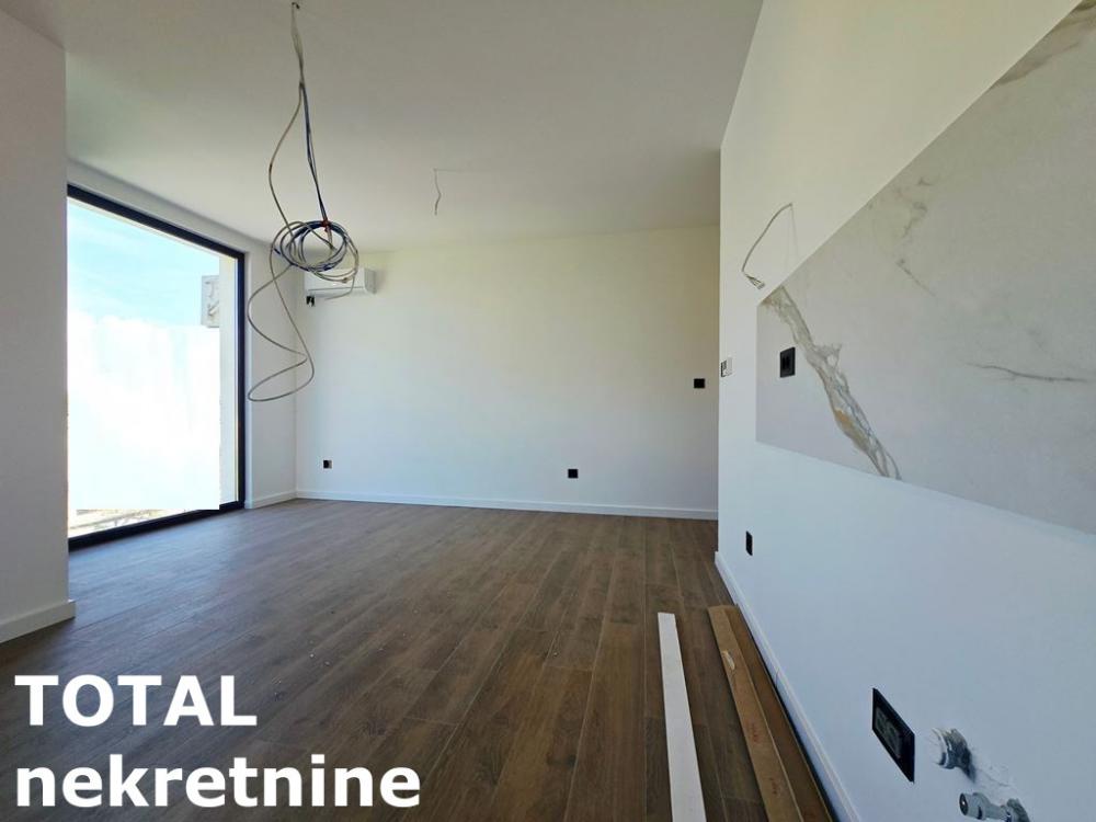 Slika 2 - Stan,NOVI SAD,TELEP,kv: 51.00, € 142800, ID: 1100583
