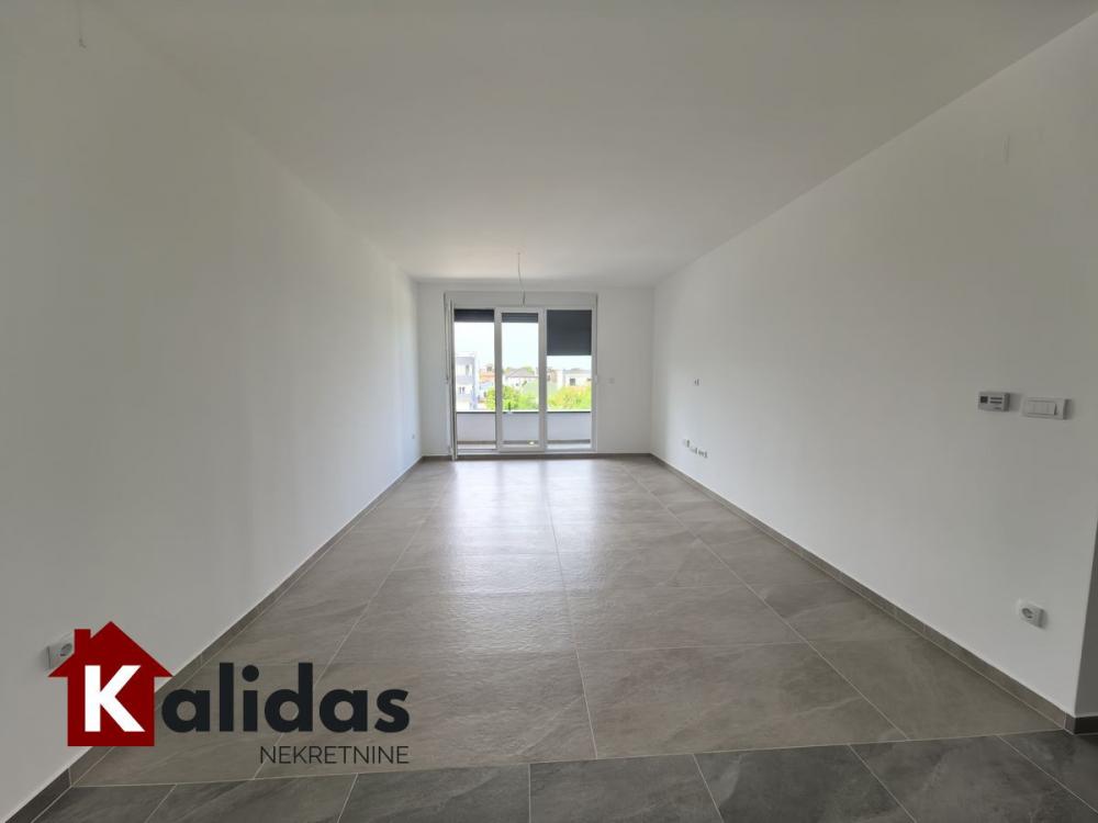 Slika 1 - Stan,NOVI SAD,ADICE,kv: 70, € 144200, ID: 1008751