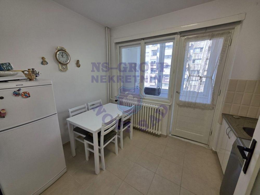 Slika 5 - Odličan dvosoban stan na Limanu 2!