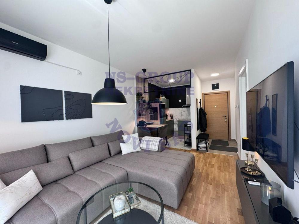 Slika 2 - Kompletno namešten jednoiposoban stan na Avijaciji! 