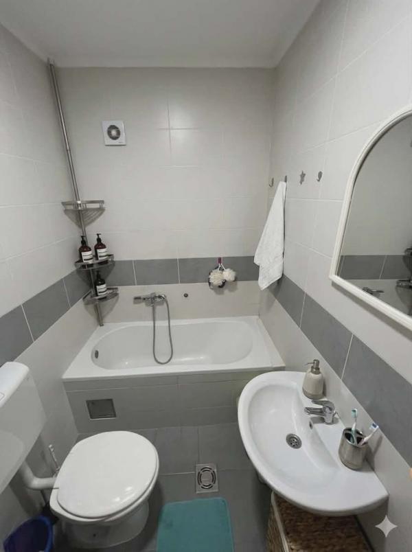 Slika 5 - Stan,NOVI SAD,PETROVARADIN,kv: 39.00, € 115600, ID: 1059382