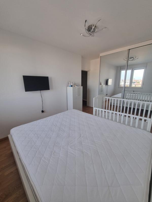 Slika 7 - Stan,NOVI SAD,NOVI BULEVAR,kv: 82.00, € 236900, ID: 1059285