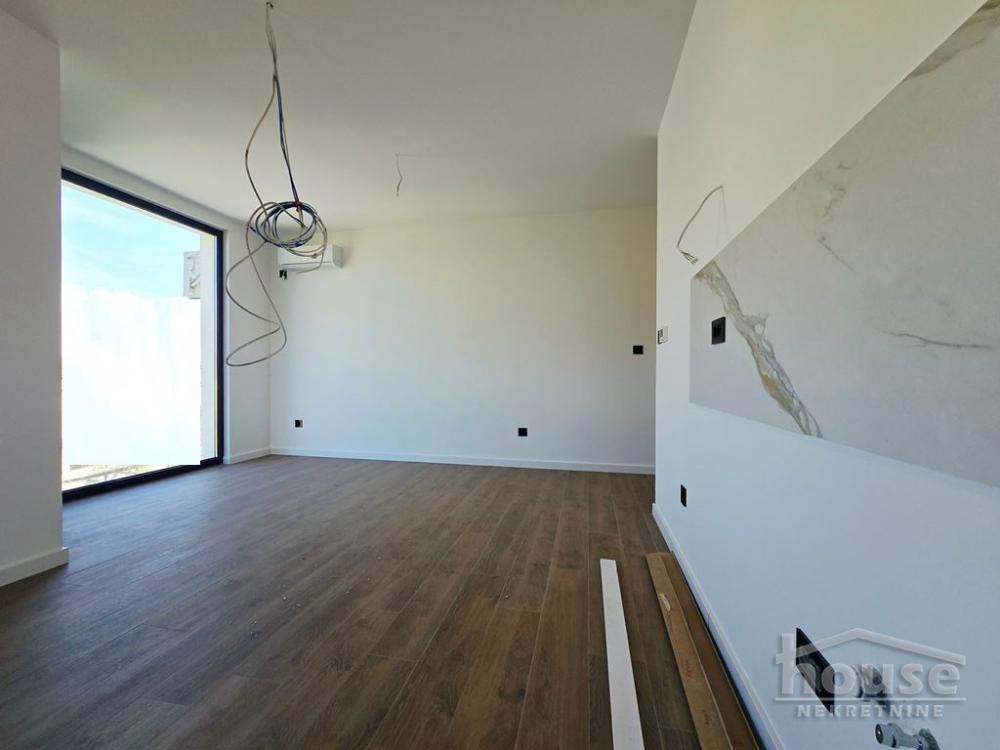 Slika 1 - Stan,NOVI SAD,TELEP,kv: 51.00, € 142800, ID: 1063735