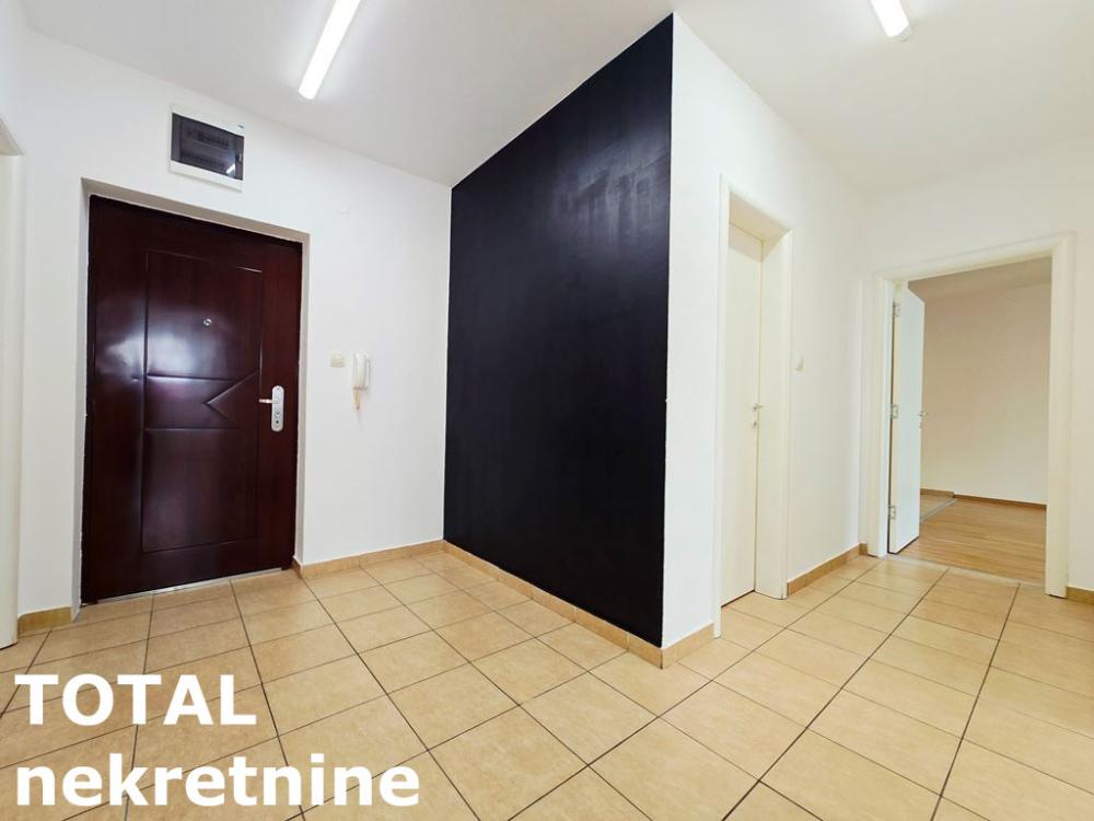 Slika 10 - Stan,NOVI SAD,NOVA DETELINARA,kv: 71.00, € 170400, ID: 1102581