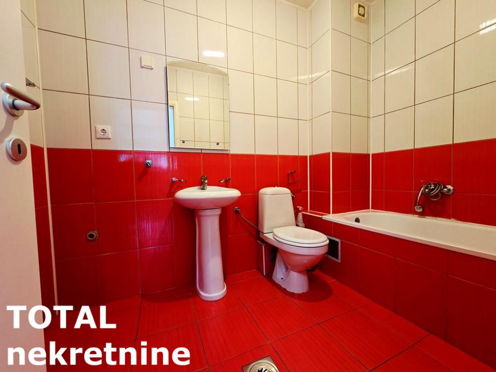 Slika 8 - Stan,NOVI SAD,NOVA DETELINARA,kv: 71.00, € 170400, ID: 1102581