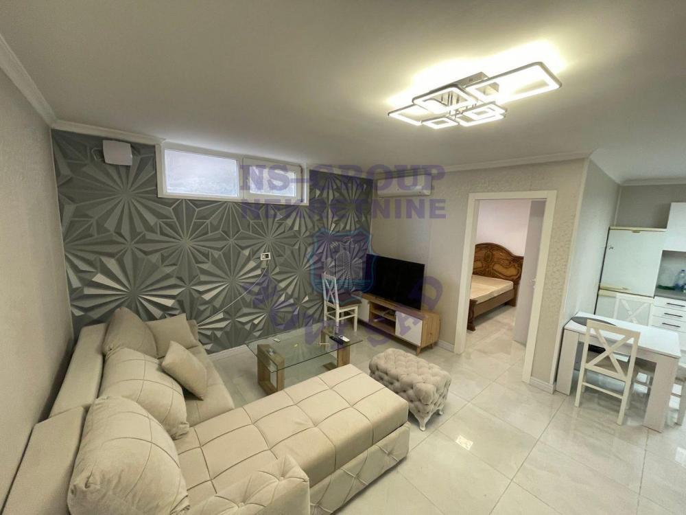 Glavna slika -Odlican dvoiposoban stan na Salajci!