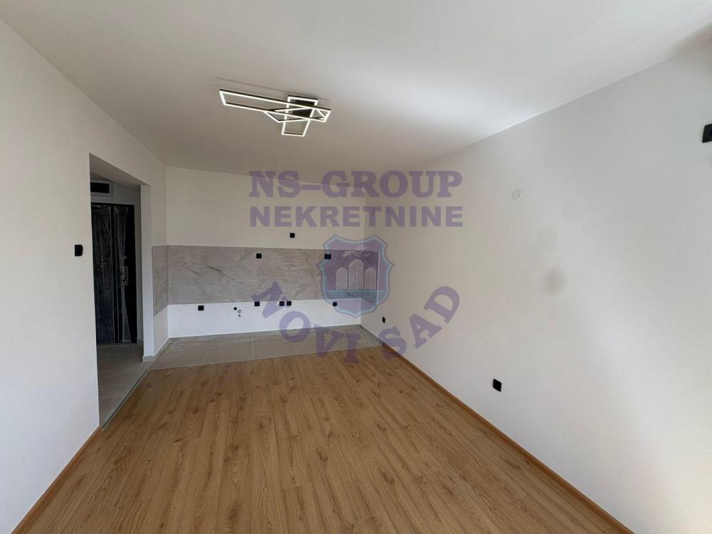 Slika 1 - Na prodaju dvosoban stan površine 38m², u neposrednoj blizini Novosadski sajam. 