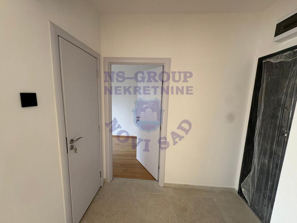 Slika 2 - Na prodaju dvosoban stan površine 38m², u neposrednoj blizini Novosadski sajam. 