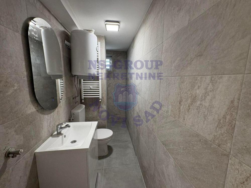 Slika 6 - Na prodaju dvosoban stan površine 38m², u neposrednoj blizini Novosadski sajam. 