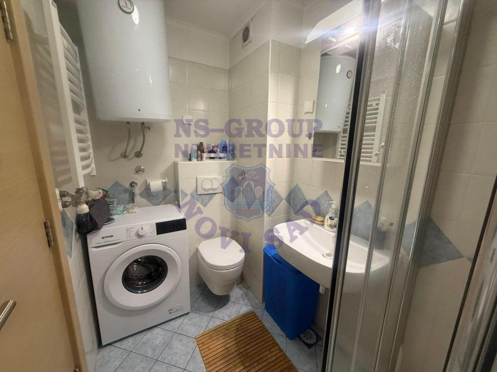 Slika 6 - Prodaja stana, 36m2, Adamovićevo naselje Novi Sad, sa terasom, ima lift