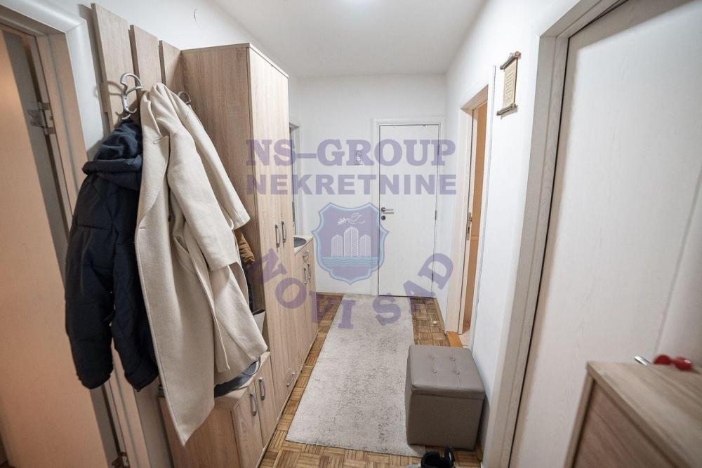 Slika 9 - Moderno namešten jednoiposoban stan u novogradnji