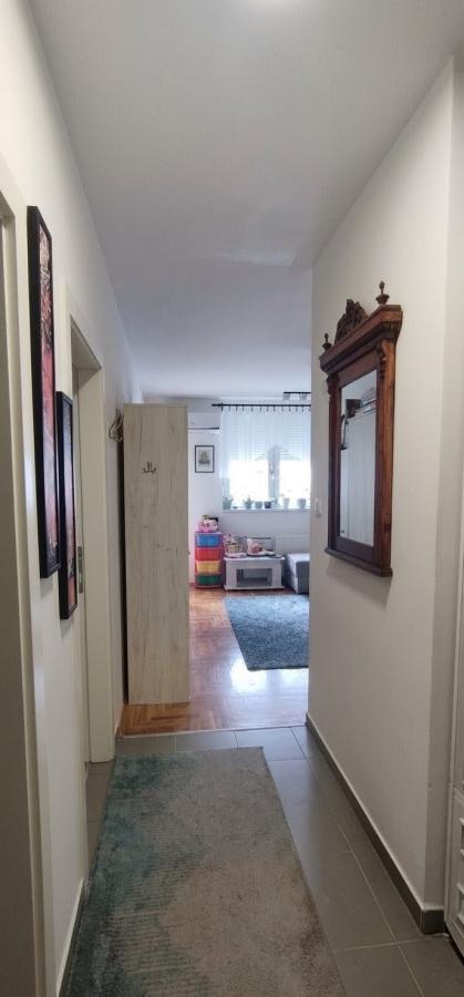 Slika 5 - Jednoiposoban stan, Petrovaradin