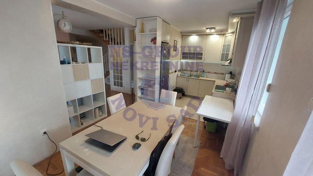Glavna slika -Na prodaju duplex na Spcijalnom