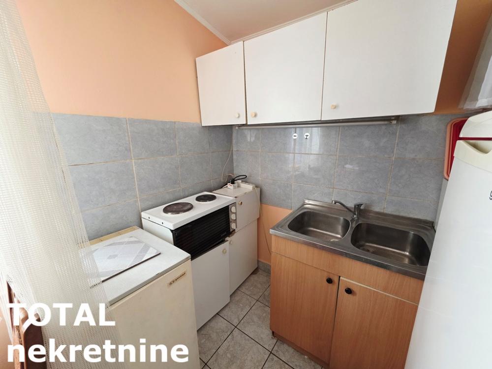 Slika 5 - Stan,NOVI SAD,ZELEZNICKA STANICA,kv: 21.00, € 57000, ID: 1101779