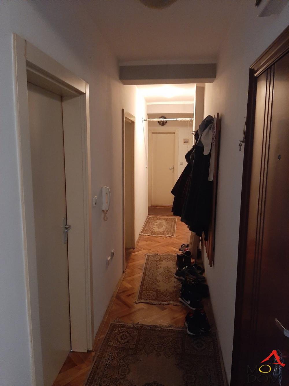 Slika 3 - Stan,NOVI SAD,NOVA DETELINARA,kv: 86, € 206000, ID: 1023005