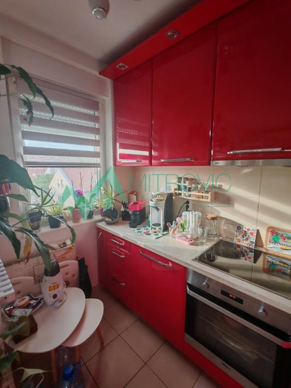 Slika 1 - Prodaje se prelep dvoiposoban stan na Grbavici od 62m2 sa pa