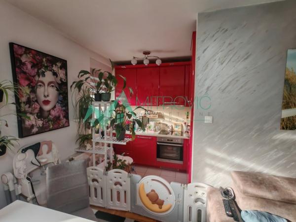 Slika 3 - Prodaje se prelep dvoiposoban stan na Grbavici od 62m2 sa pa