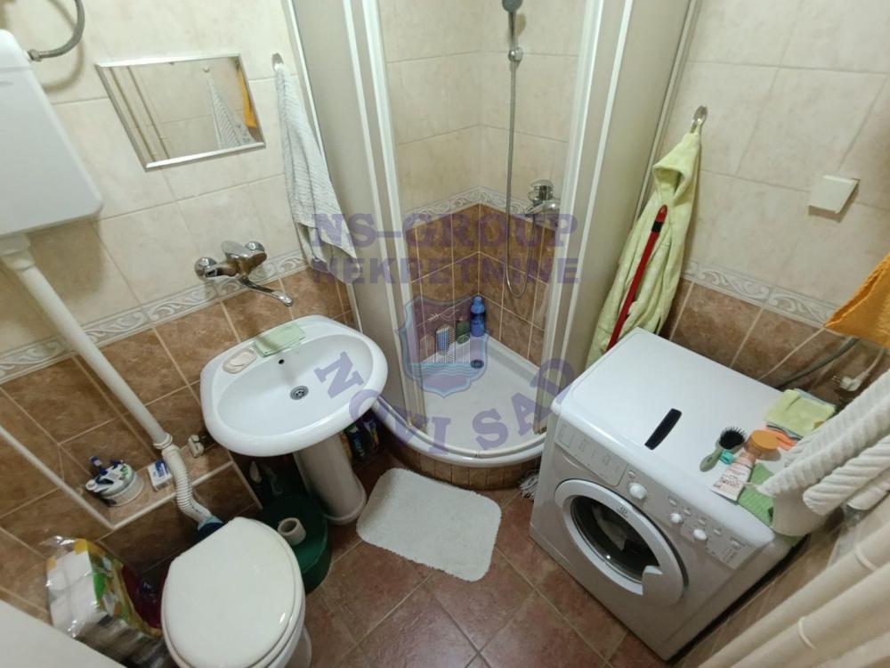 Slika 8 - Svetao i funkcionalan dvoiposoban stan