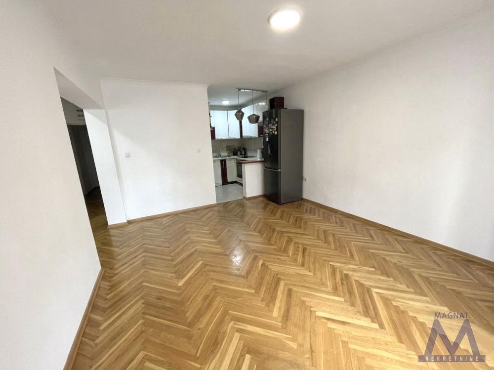 Slika 2 - Stan,NOVI SAD,GRBAVICA,kv: 60, € 190500, ID: 1019354