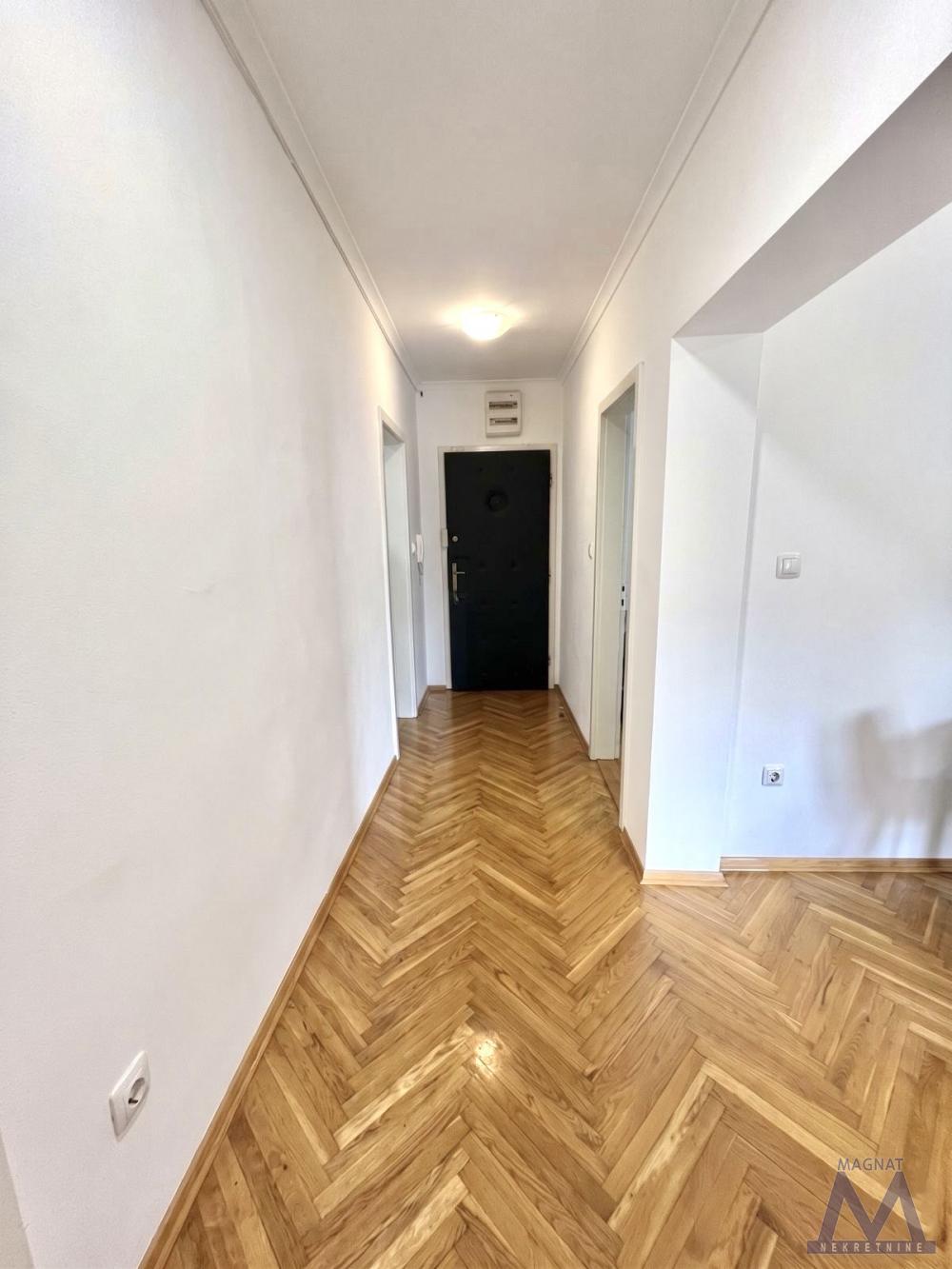 Slika 11 - Stan,NOVI SAD,GRBAVICA,kv: 60, € 190500, ID: 1019354