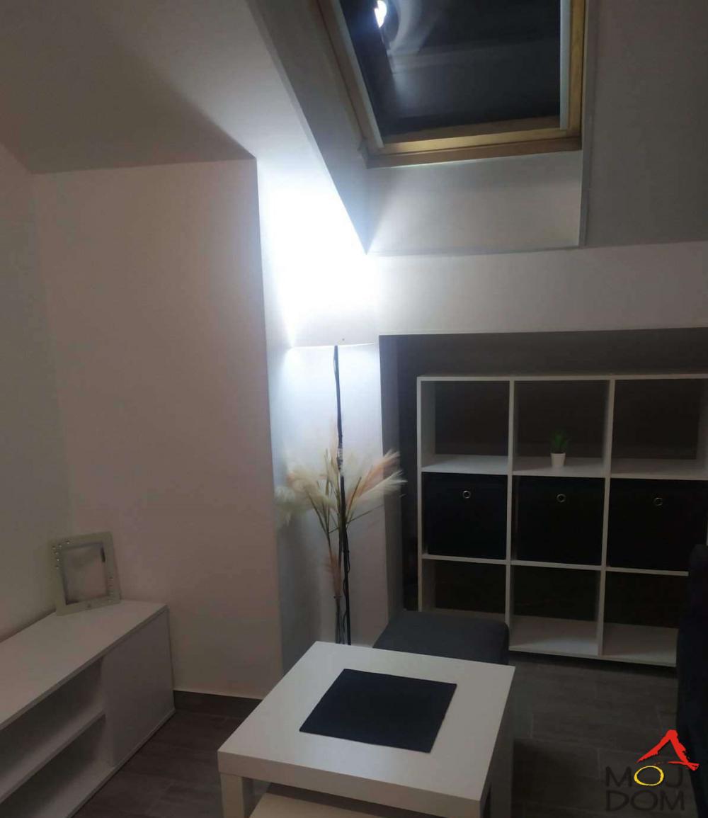 Slika 2 - Stan,NOVI SAD,CENTAR,kv: 25, € 92700, ID: 1032206