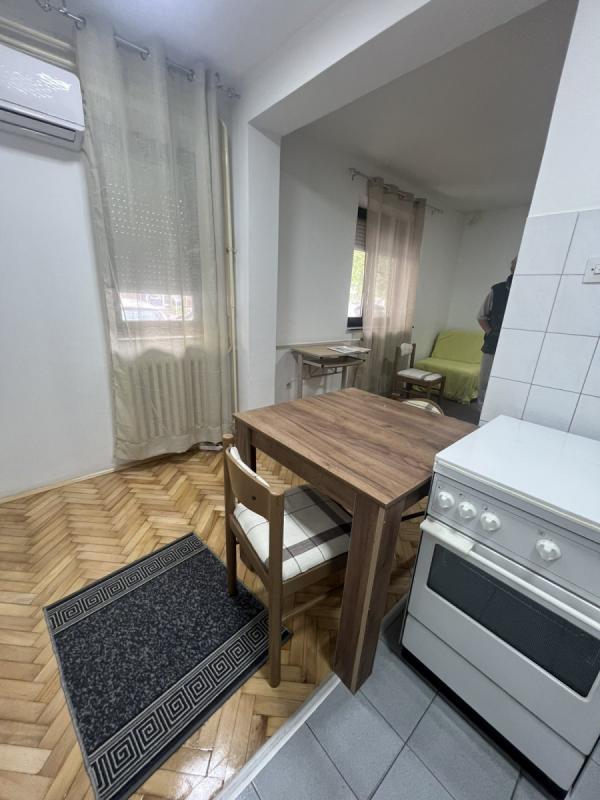 Slika 4 - Stan,NOVI SAD,GRBAVICA,kv: 27.00, € 78000, ID: 1059393