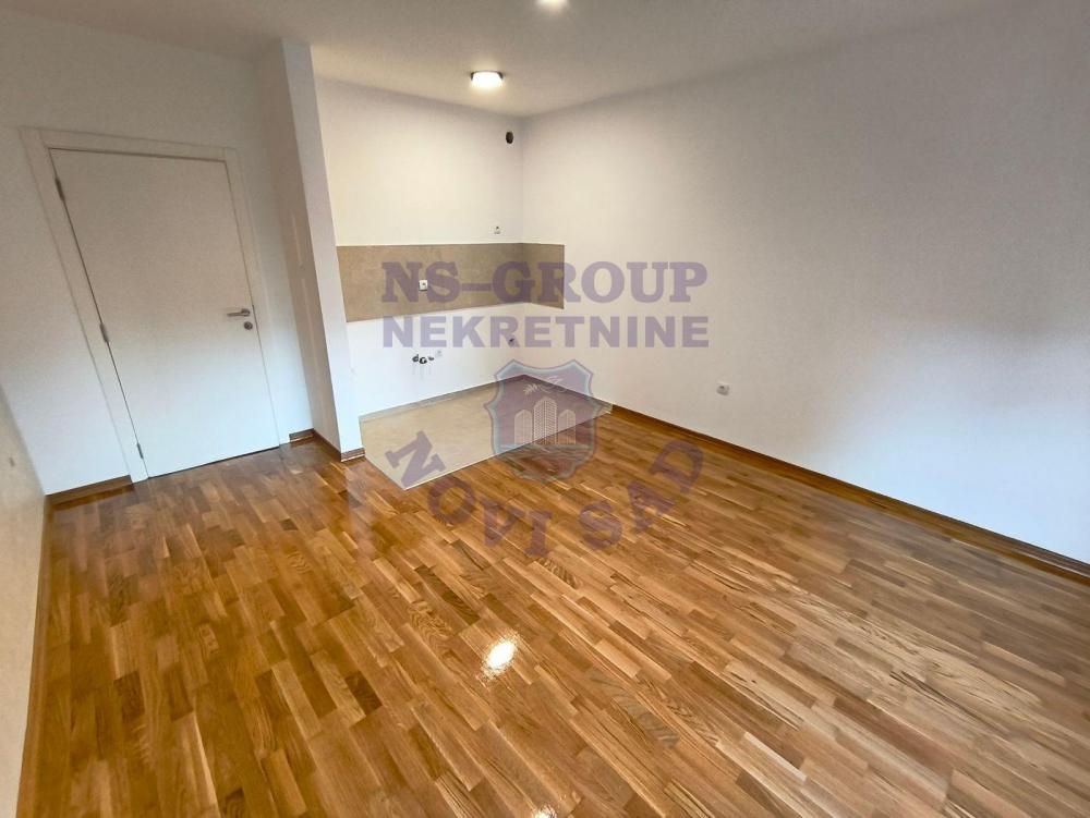 Slika 2 - Četvorosoban, 68m2, Adice Novi Sad, sa terasom