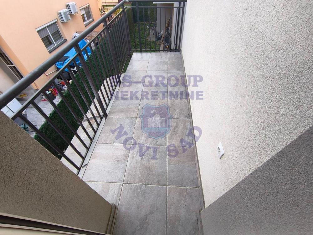 Slika 10 - Četvorosoban, 68m2, Adice Novi Sad, sa terasom