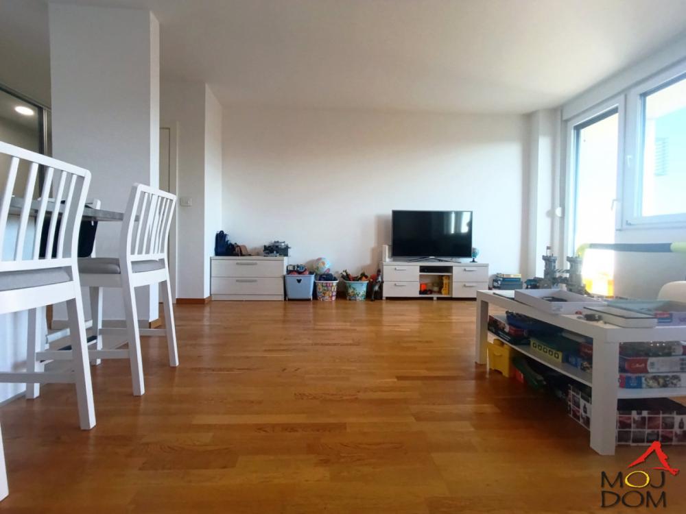 Slika 3 - Stan,NOVI SAD,SOMBORSKI BULEVAR,kv: 82, € 236900, ID: 1032176