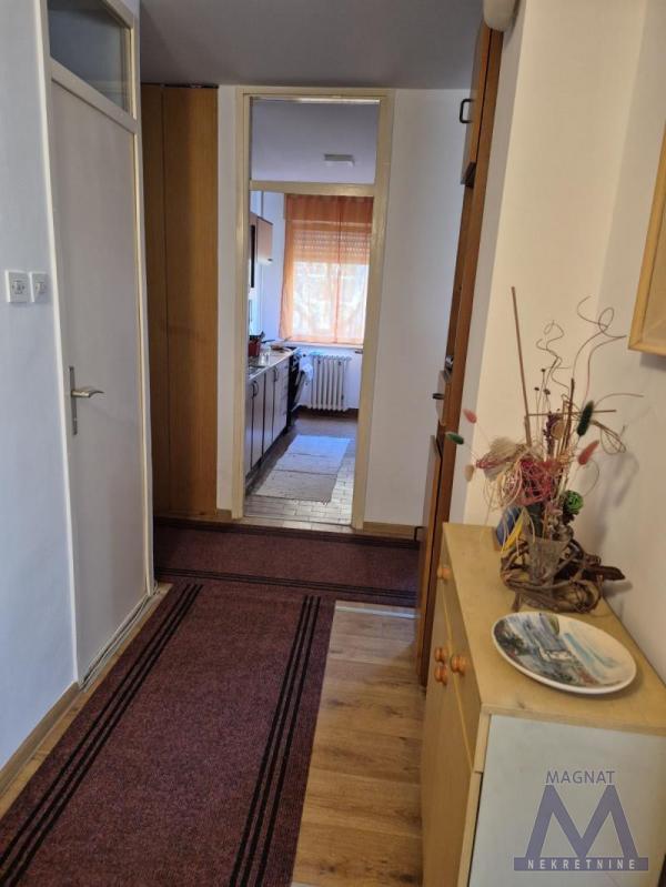 Slika 4 - Stan,NOVI SAD,LIMAN 4,kv: 80, € 195700, ID: 1019352